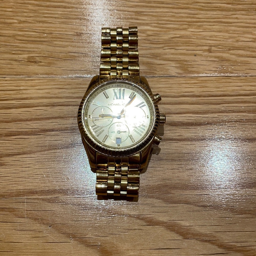 Michael Kors Lexington women’s watch - MK5556